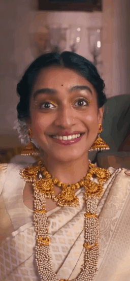 nykaa-ezgif.com-resize.gif