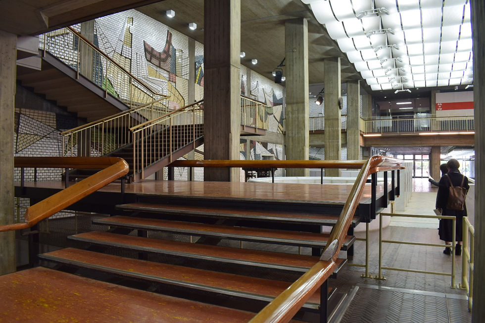 旧横浜市役所 市民広間 大階段（2020）