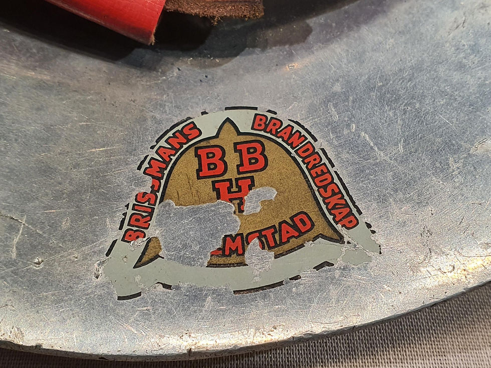 Miniatyrbild: Hjälm från Halmstad Brandkår Vintage.