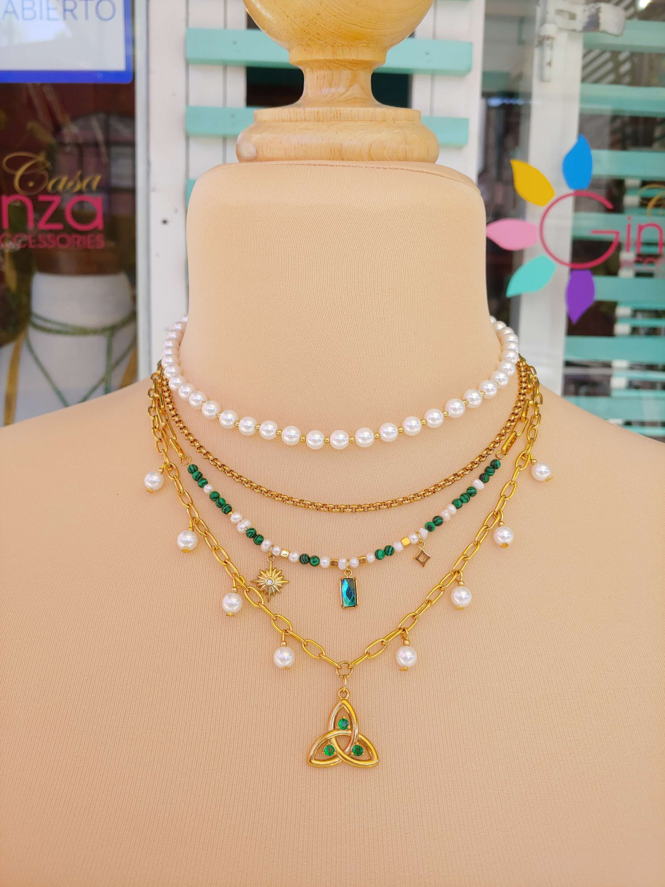 COLLAR PERLA MAYORCA AMAZONITA TRIQUETA