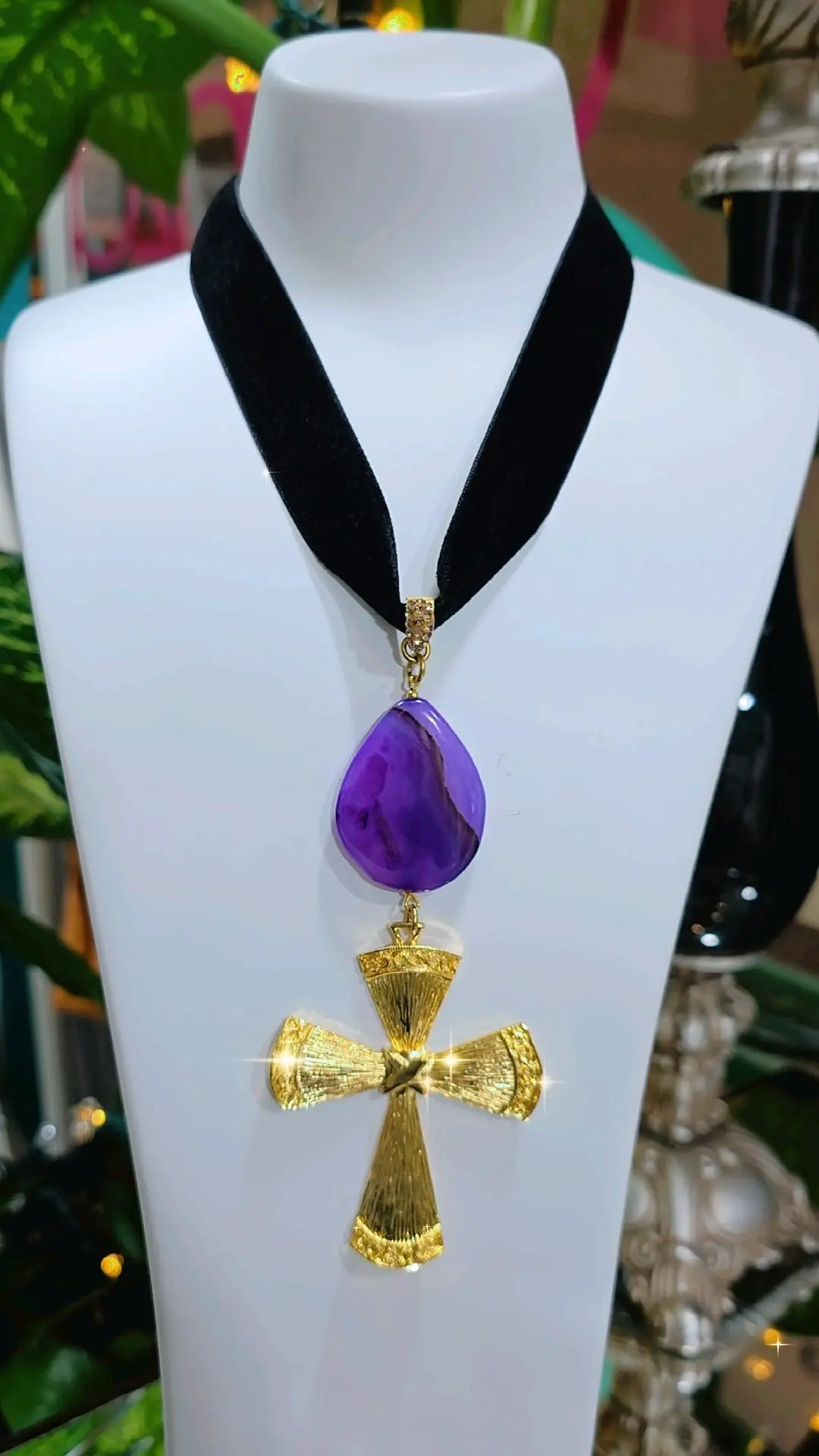 GARGANTILLA TERCIOPELO PIEDRA CRUZ