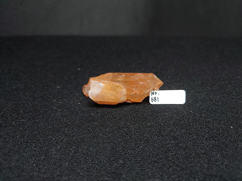 Thumbnail: Tangerine Quartz (No. 681)