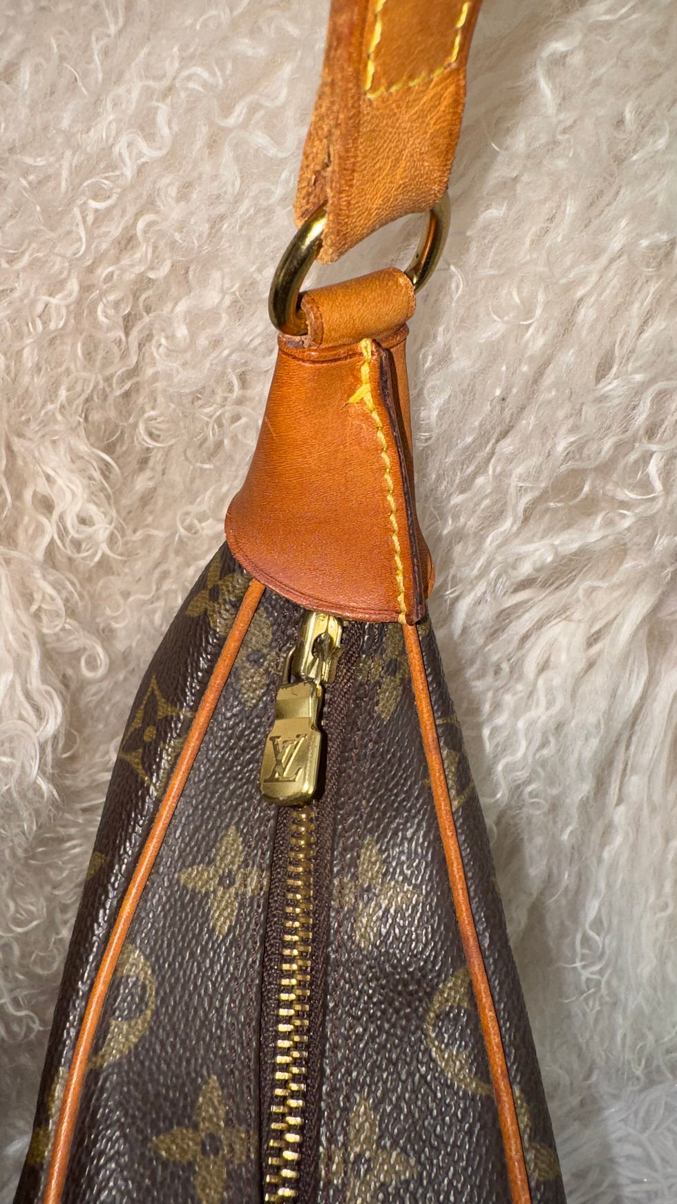 Thumbnail: Louis Vuitton Monogram Boulogne PM Shoulder Bag