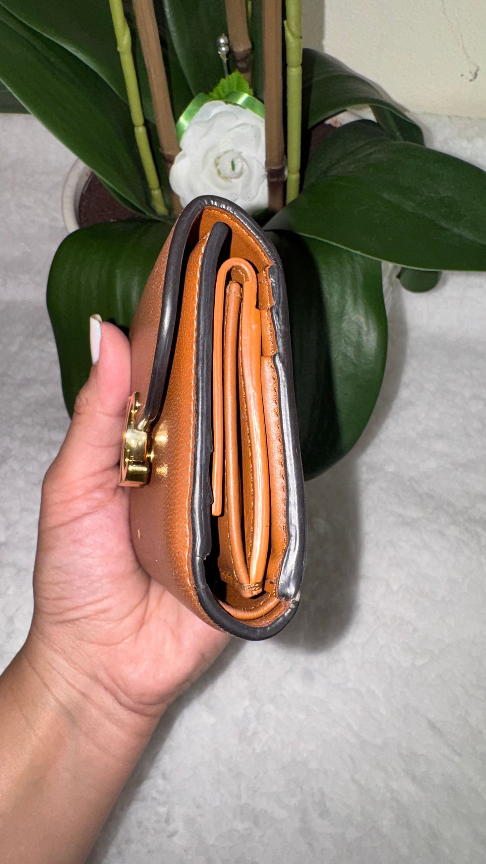 Thumbnail: Celine Triomphe Trifold Wallet Brown Leather GHW