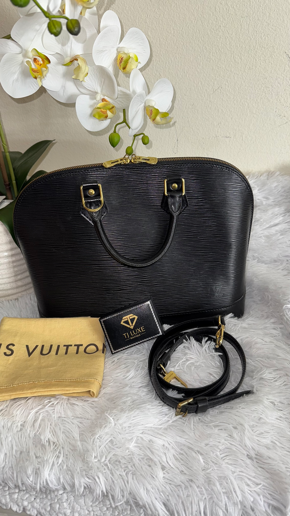 Louis Vuitton Alma Epi Black PM with adjustable strap