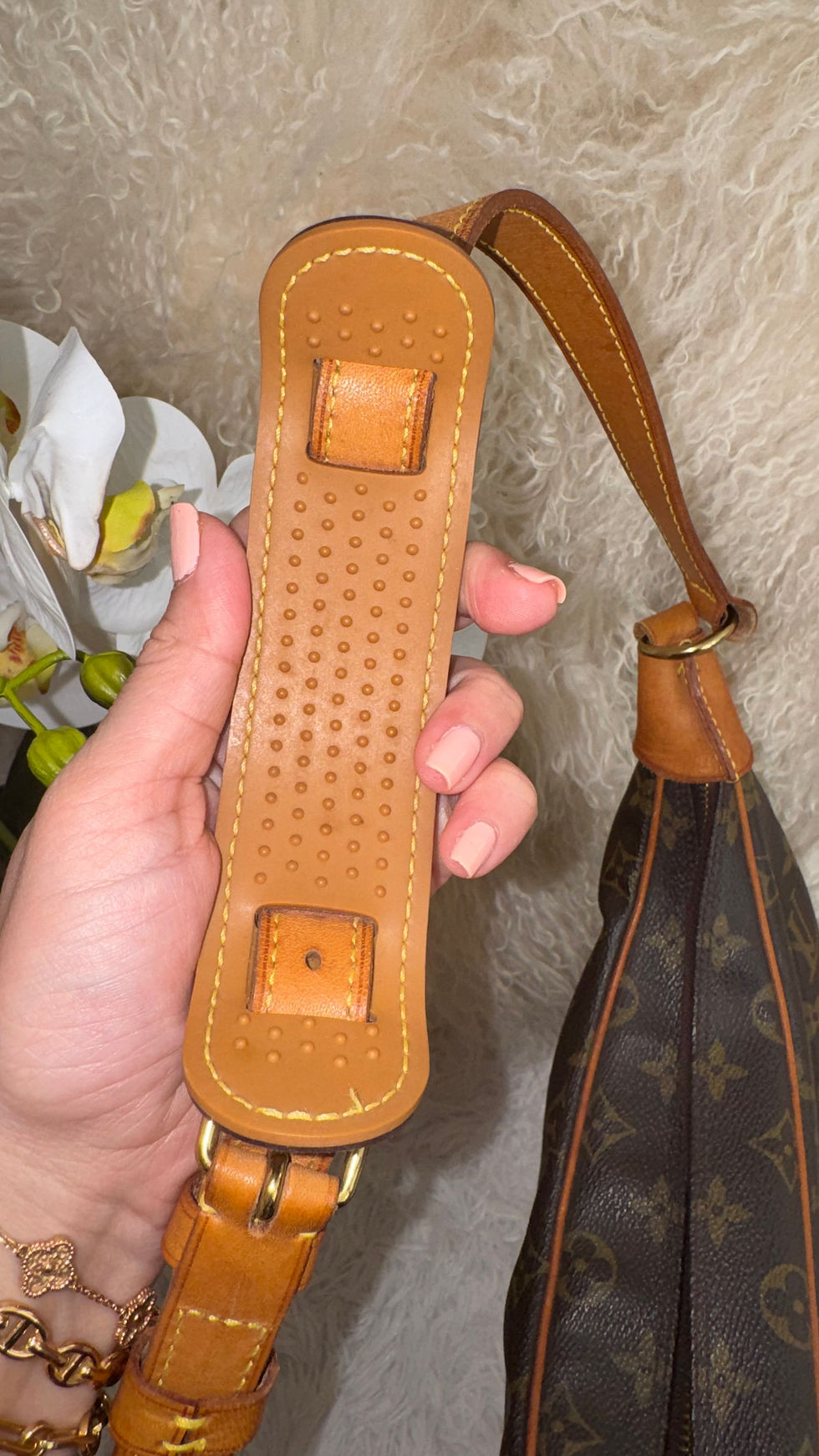 Thumbnail: Louis Vuitton Monogram Boulogne PM Shoulder Bag