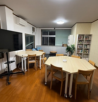 まる2階学習室の写真