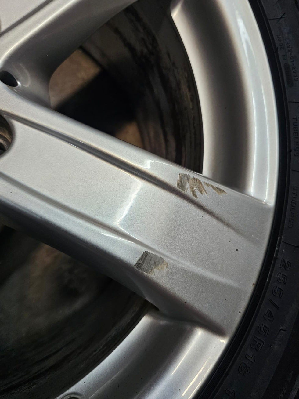 Miniaturbild: Mercedes S-Klasse W221 18zoll A2214015102, Neue 255/45R18 Winterreifen