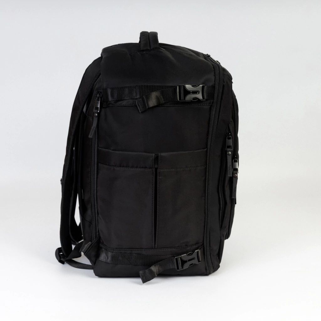 Mochila/Bolso deViaje Viral Negra 18"