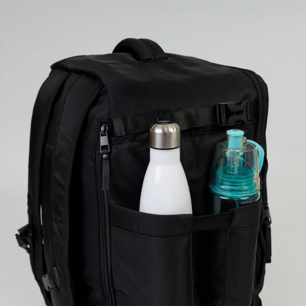 Mochila/Bolso deViaje Viral Negra 18"