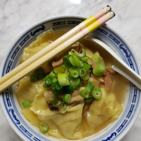 Prawn & Pork Wontons in Chicken Broth