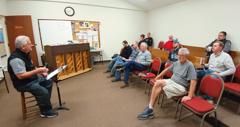 Momeyer Men Grow in Discipleship