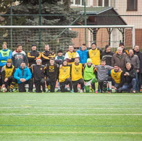 Hokej, fotbal a pochod