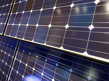 5 Commercial Solar Power Benefits Your Business Can’t Afford to Miss