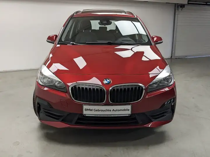 Miniatura: BMW 216d Gran Tourer