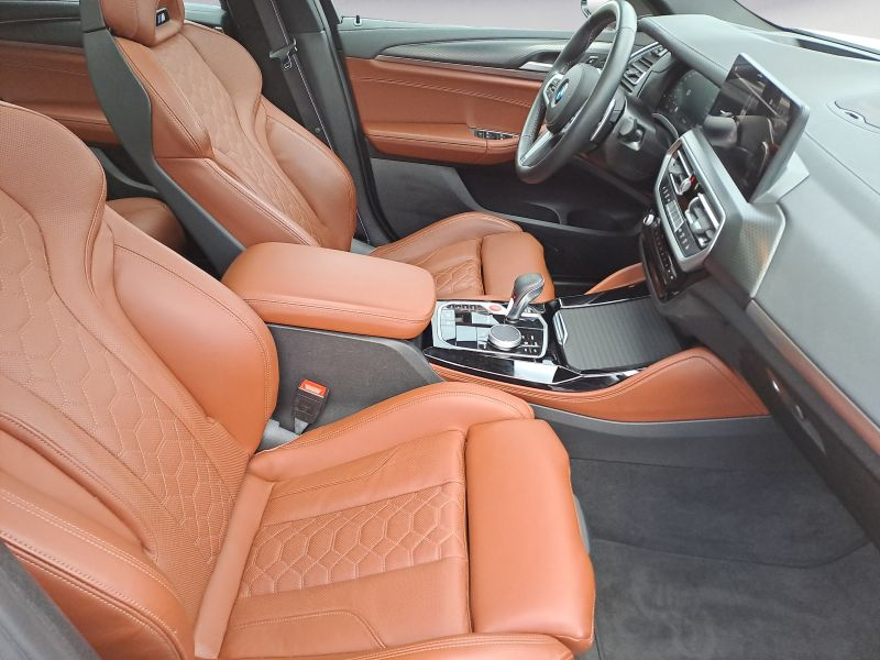 Miniatura: BMW X4 M Competition