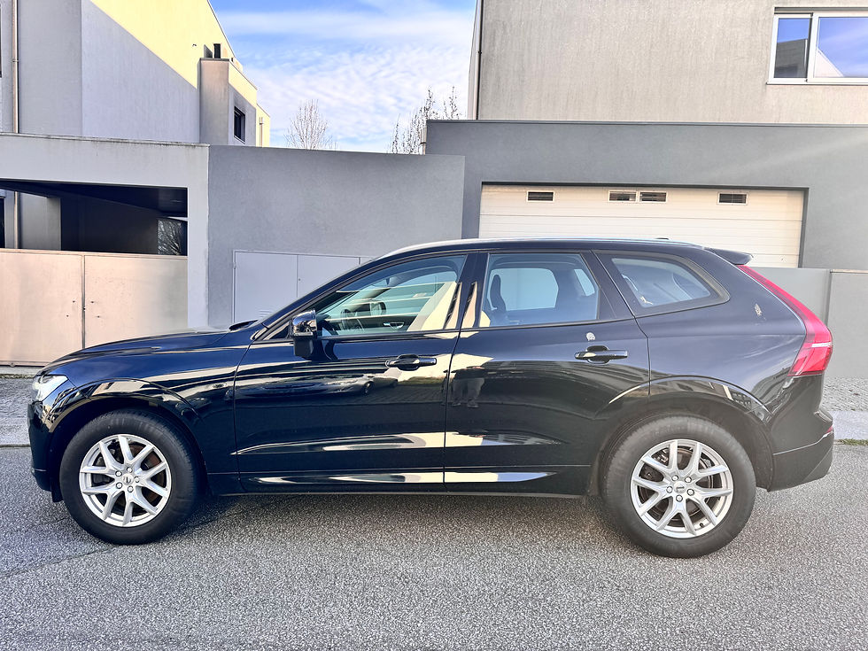 Miniatura: Volvo XC60 D4 Momentum