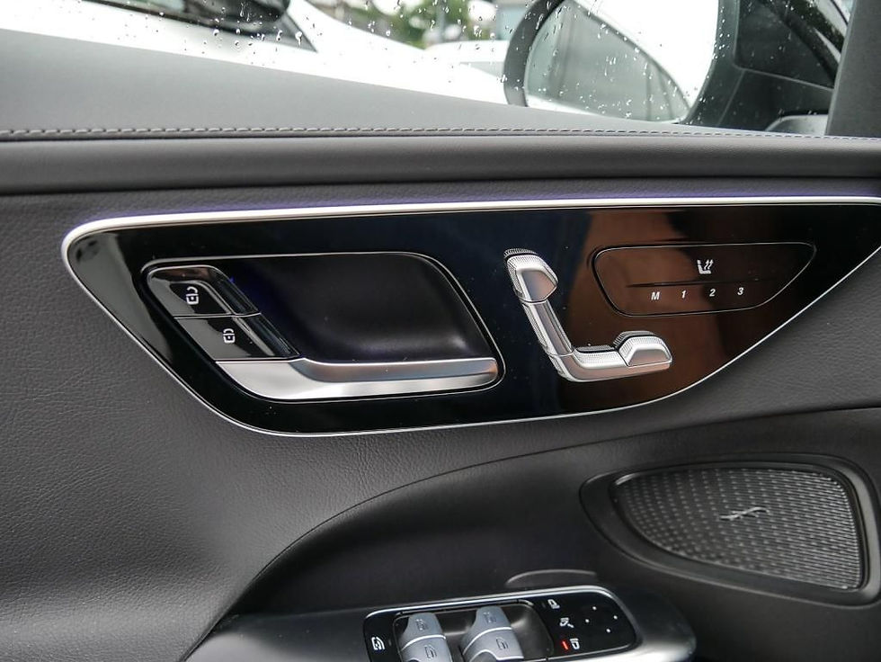 Miniatura: Mercedes-Benz C 300 e Touring