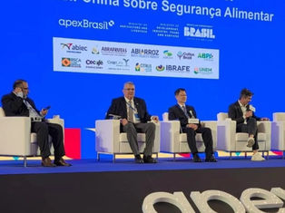 ABRAFRUTAS assina acordo com Câmara de Comércio da China para fortalecer exportações da fruticultura brasileira
