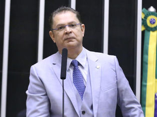 PL convoca reunião de emergência em Brasília após novas medidas judiciais contra Bolsonaro