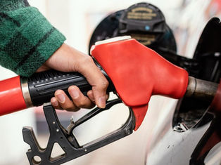 Gasolina fica R$ 0,10 mais cara e diesel R$ 0,06, a partir de hoje; gás de cozinha fica mais barato
