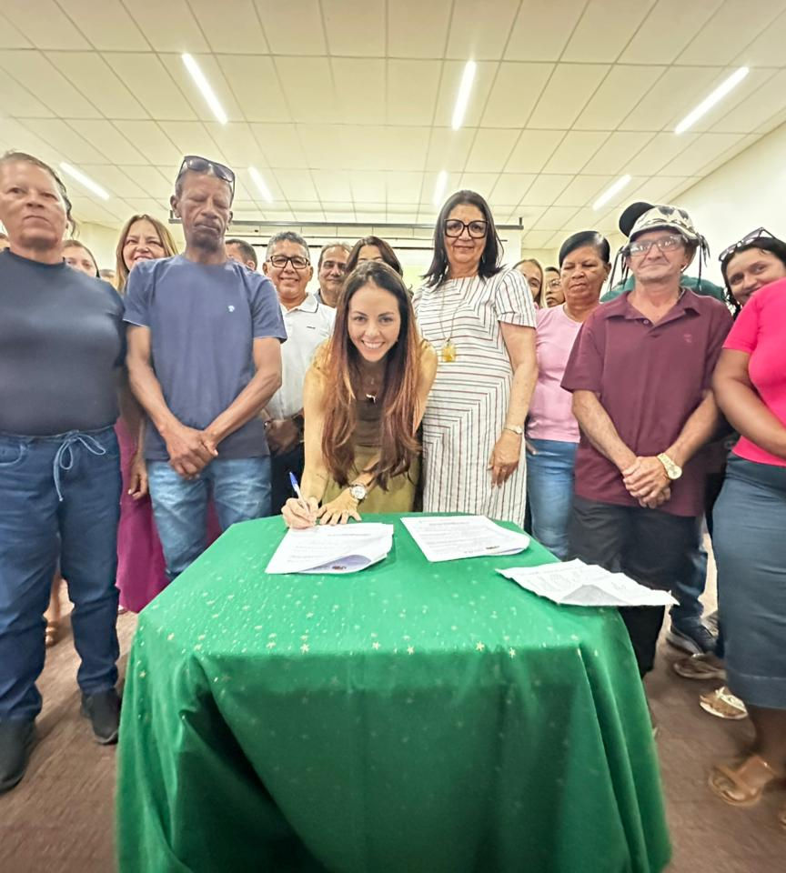 Lagoa Grande fortalece combate à insegurança alimentar com assinatura de contratos do PAA/MDS