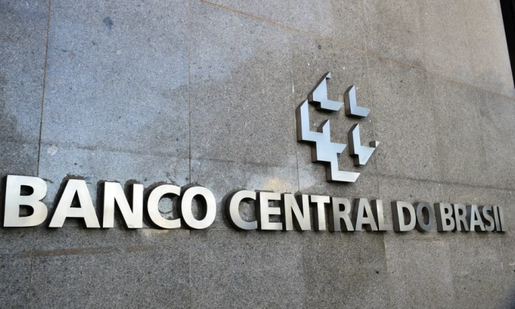 Banco Central adota medidas emergenciais para preservar a segurança do sistema Pix após ataque cibernético.