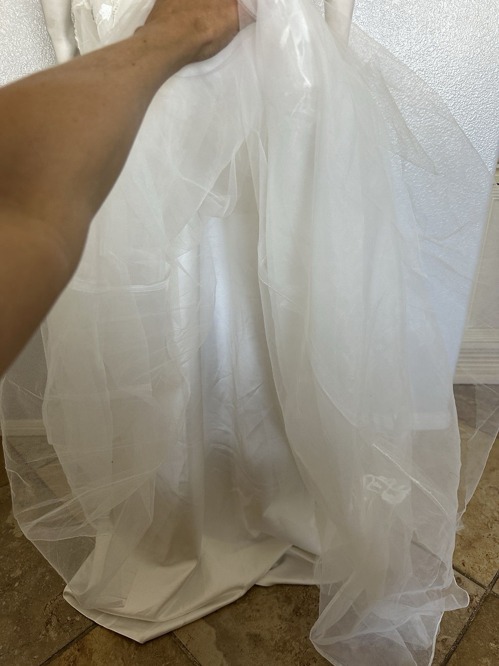 Thumbnail: Wedding Dress Tulle Backless Sleeve A-line Bride Gowns Appliques Bride Dresses-