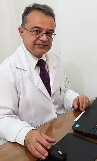 Le%20Docteur_edited.jpg