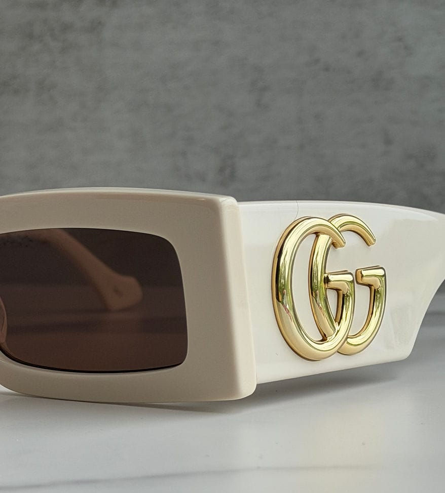 Miniatura: GAFAS DE SOL RECTANGULARES GUCCI GG1425S CON MONTURA GRUESA EN COLOR MARFIL