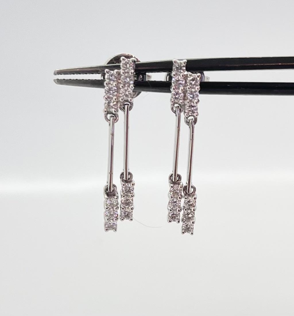 0.53ct TDW Diamond Earrings