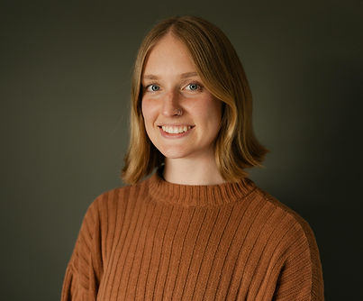 lindseyparkerheadshot.jpg