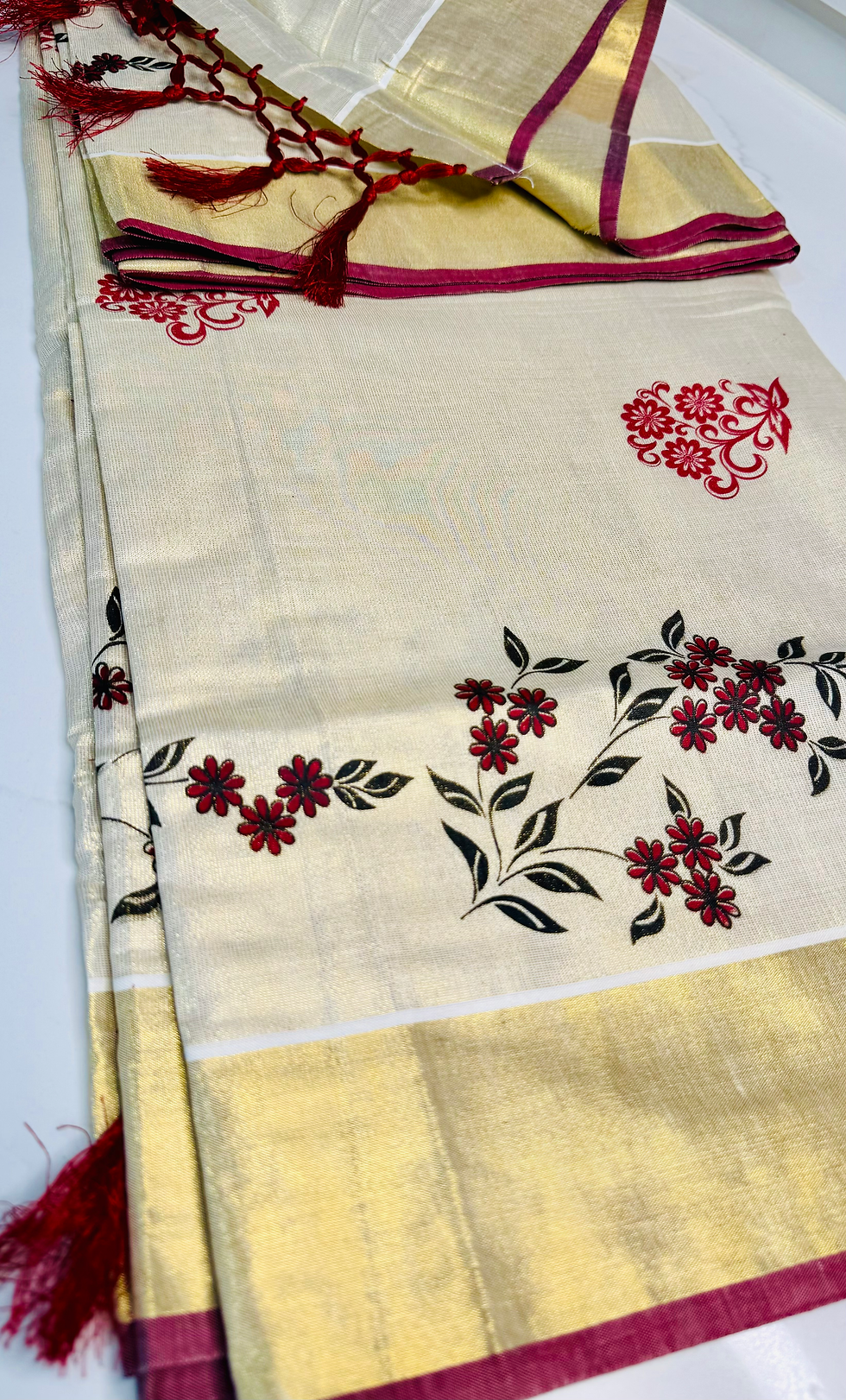 Thumbnail: Tissue Silk Floral Saree