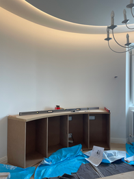 Bibliothèque sur mesure à Biarritz, mdf laqué et pin.
Atelier d'ébénisterie, Guiche 64.