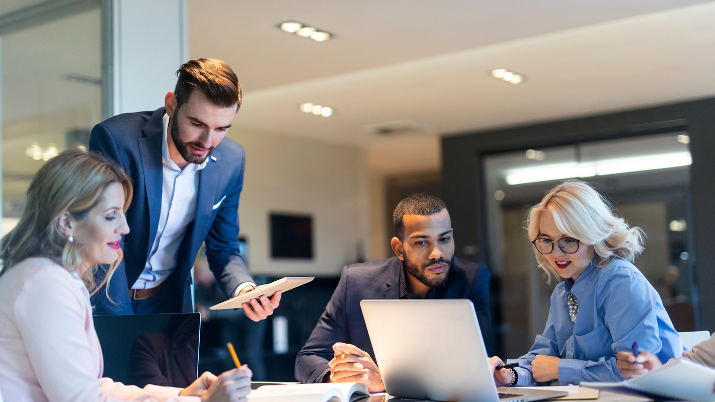 Cópia de Entendemos quais as necessidades da sua empresa e propomos um modelo exclusivo (2
