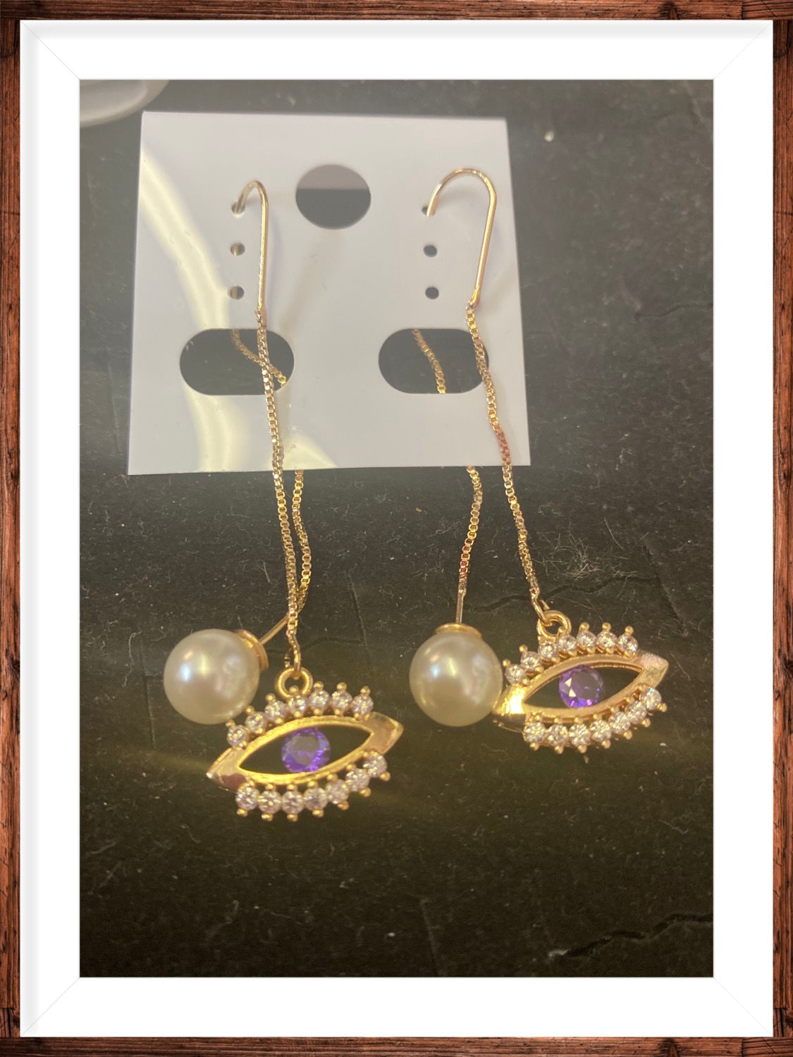 Earrings 
