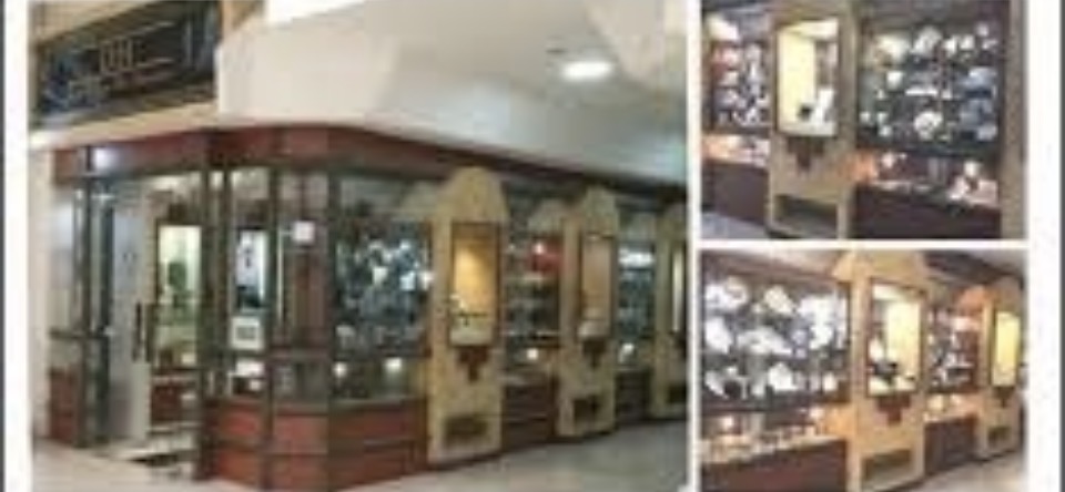 Imagen de la fachada de Joyería Los Dos Hermanos compartida por la familia