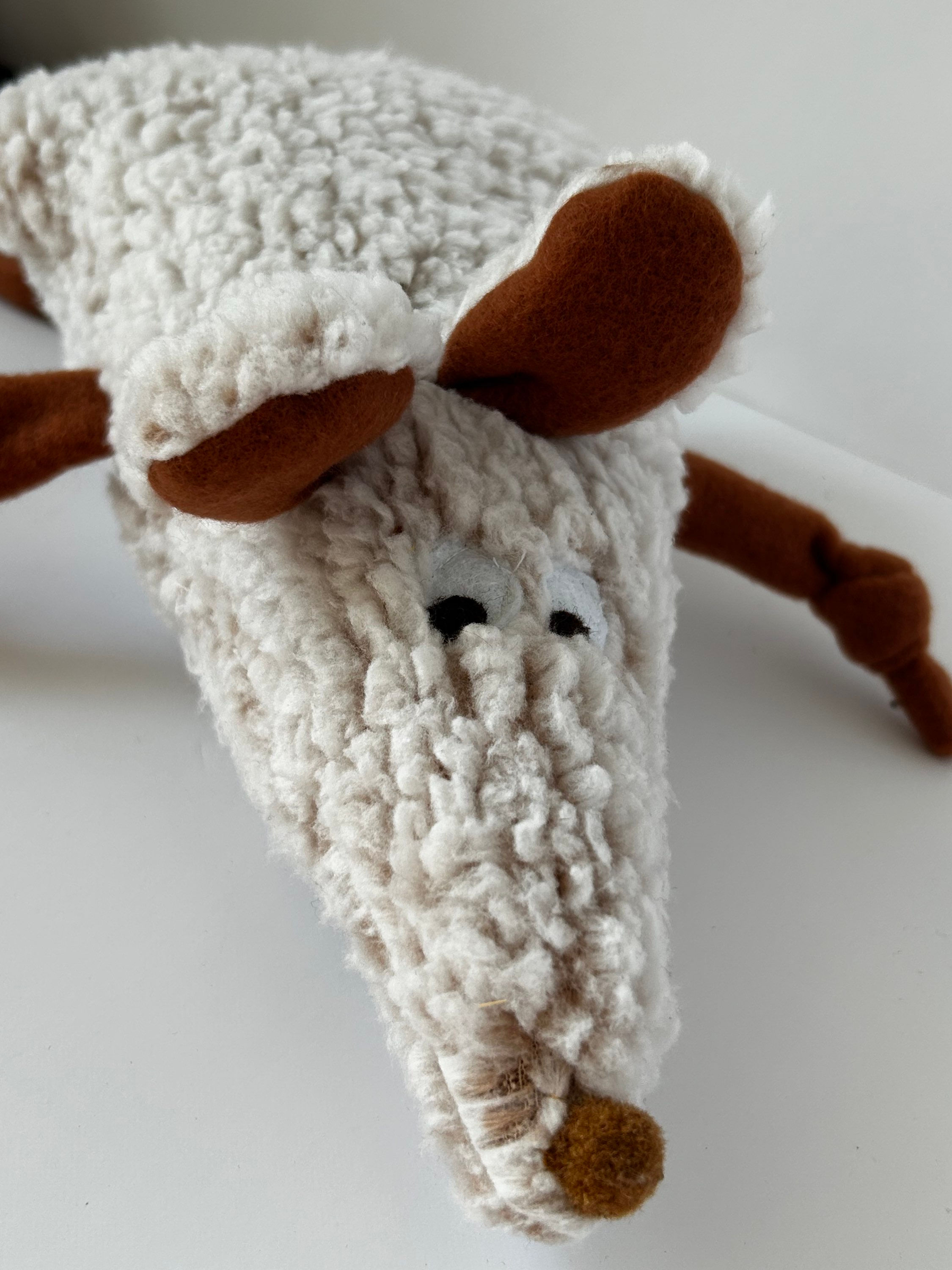 בובת עכבר גדולה לבן מלוכלך/ חום 