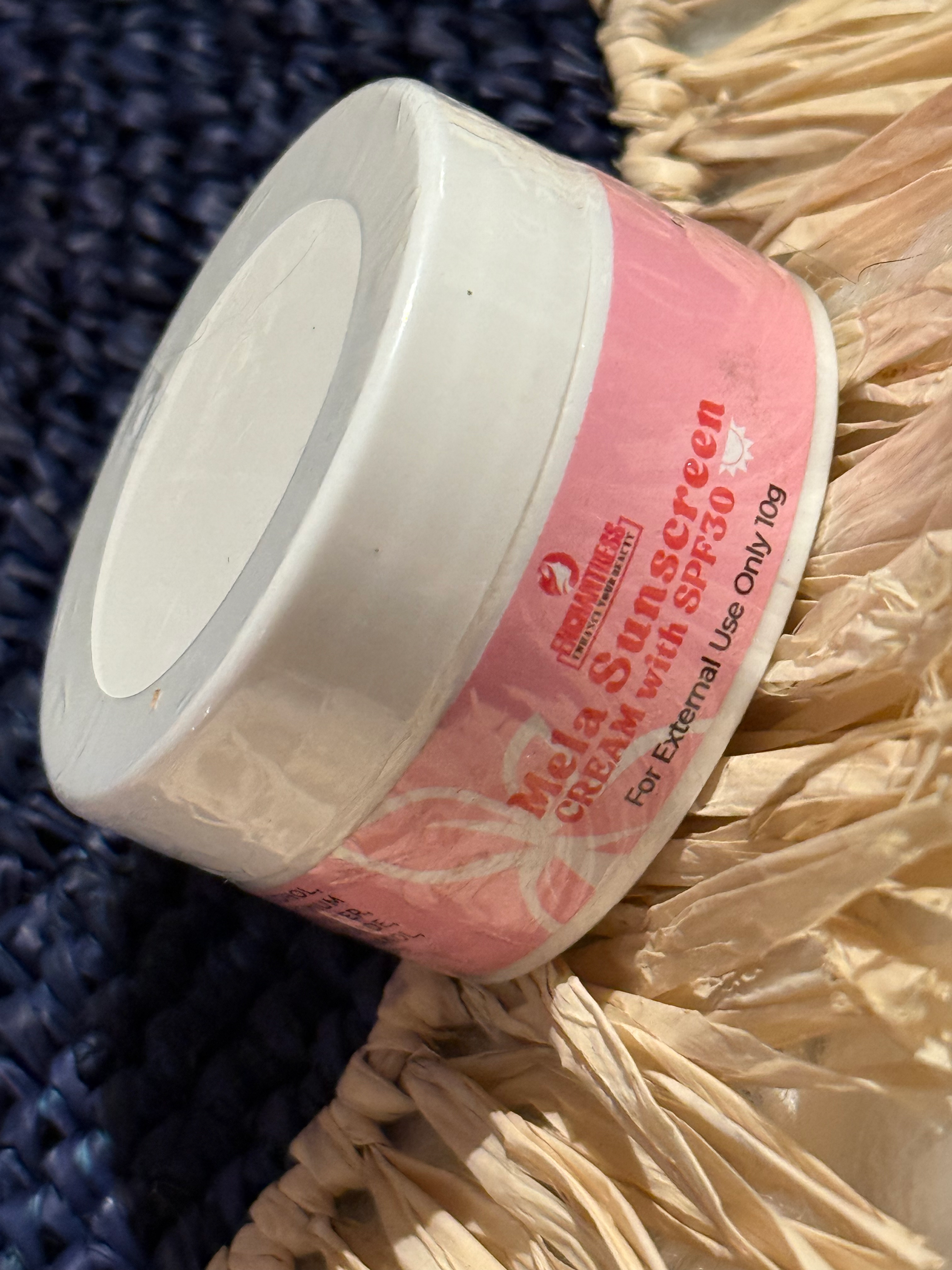 ENCHANTRESS MELASMA SUNSCREEN 10g