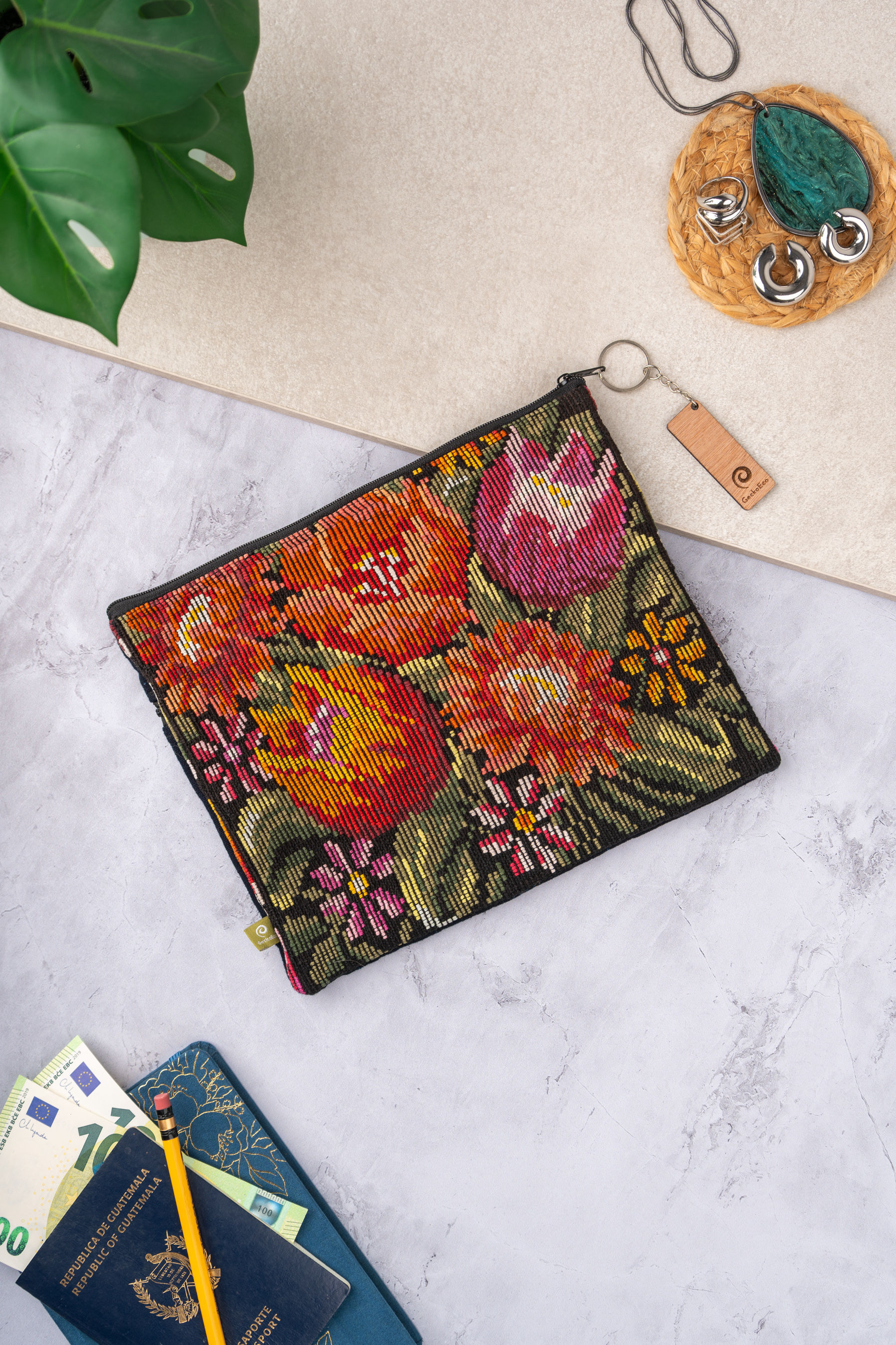 Estuche XL con Huipil  - Tono: Naranja/Magenta/Verde