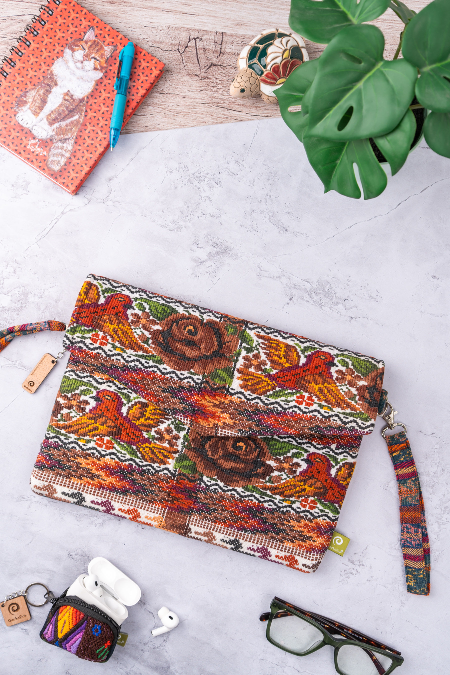 Funda Tablet Med Huipil - 10" - 11.5"- Tono Café/Naranja