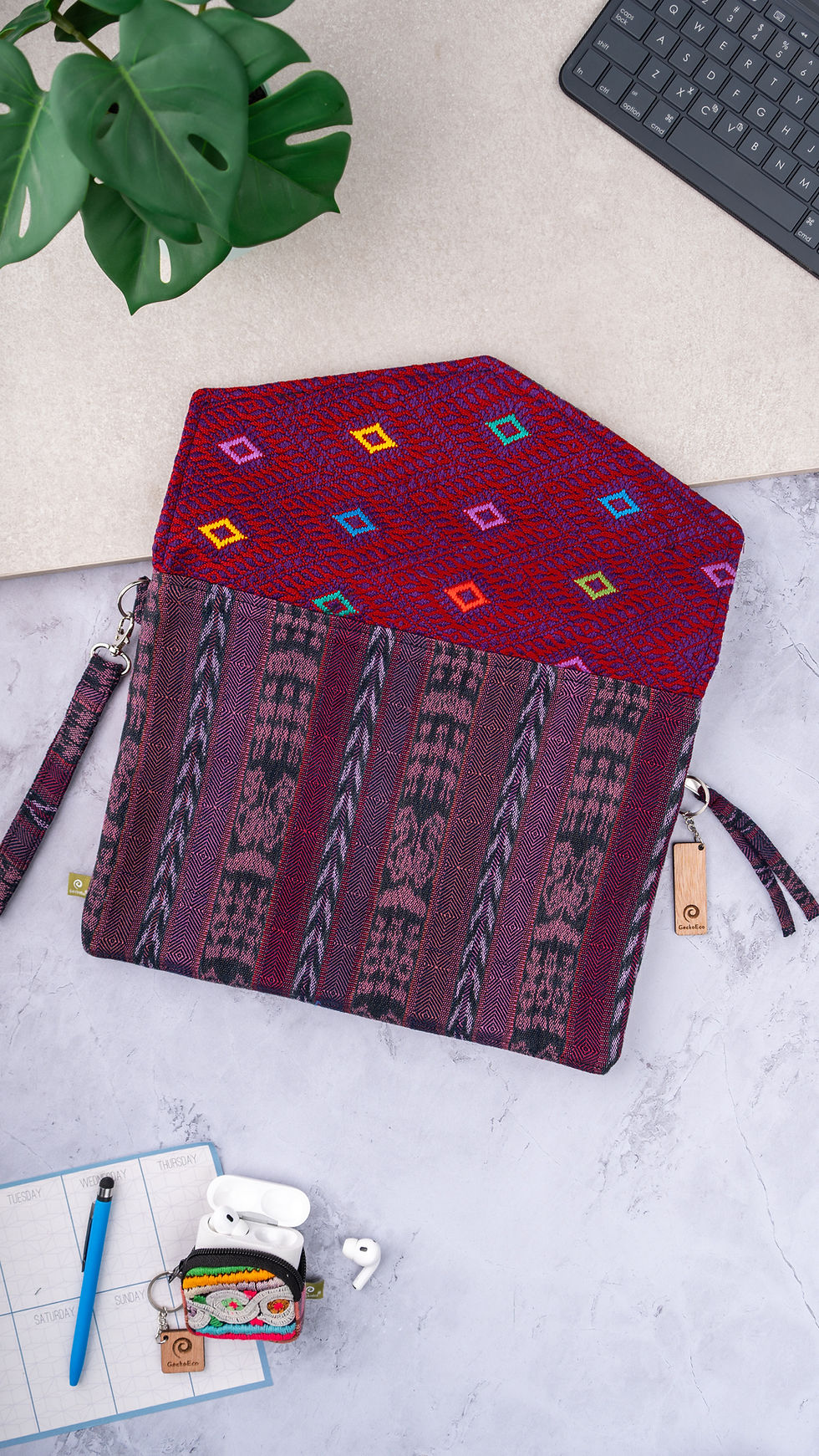 Miniatura: Funda Tablet Pro Huipil - 11.5"-13" - Tono Corinto/Magenta/Morado