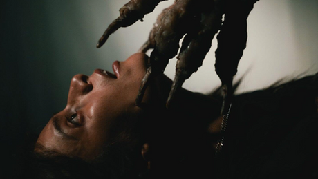 Karla Coronado & Julia Maqueo Talk NO ME SIGAS and Influencer Horror