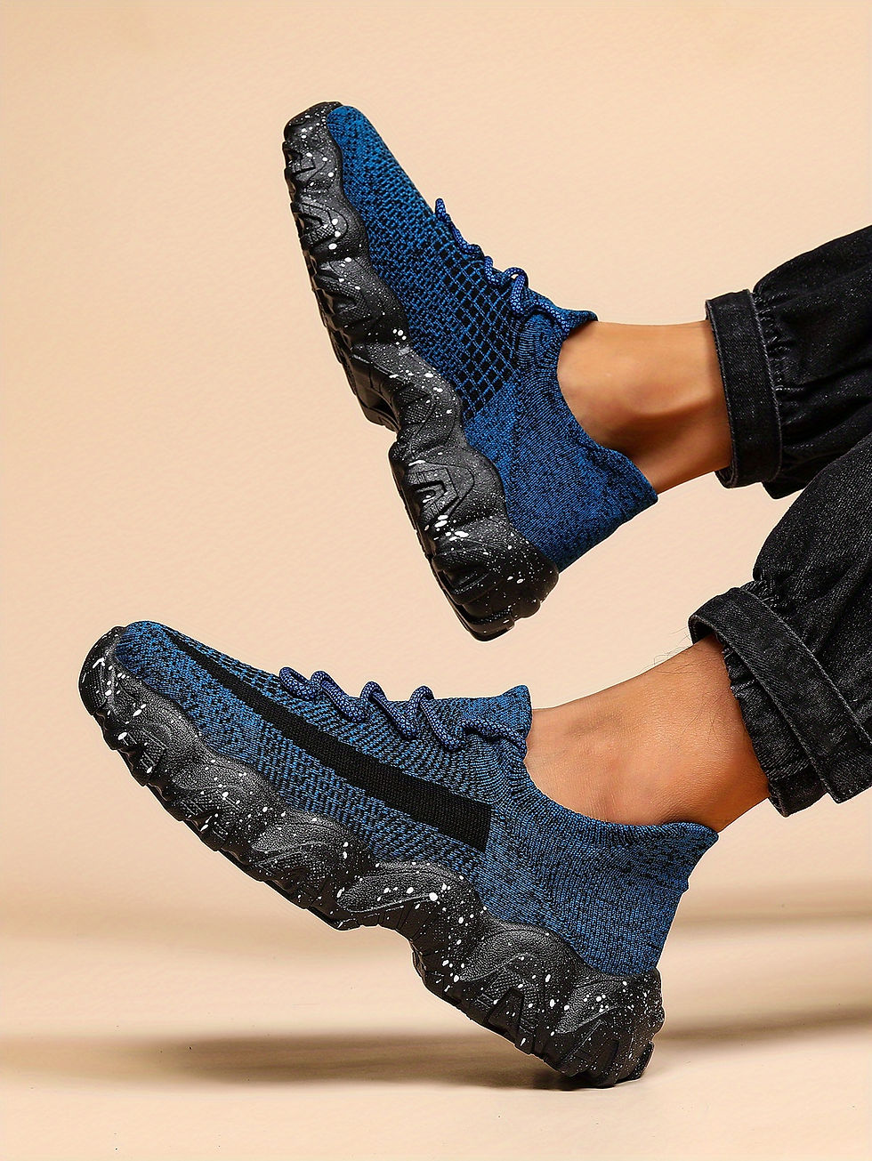 Thumbnail: Men'S Casual Sneakers - Breathable Knit Upper, Geometric Pattern, Lace-Up Closur