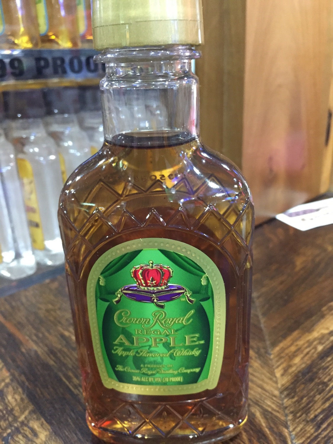 CROWN ROYAL FLAV APPLE 200ML