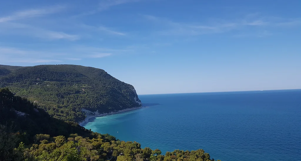 Amare Sirolo Bb Dormire A Sirolo Marche Camere A Sirolo