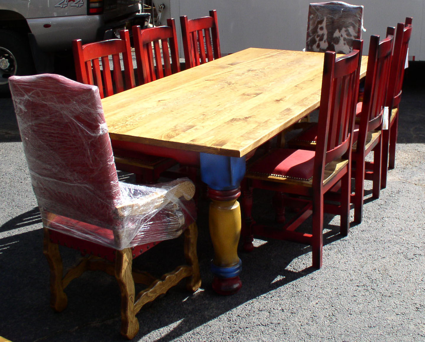 DINING TABLE PATA TORO