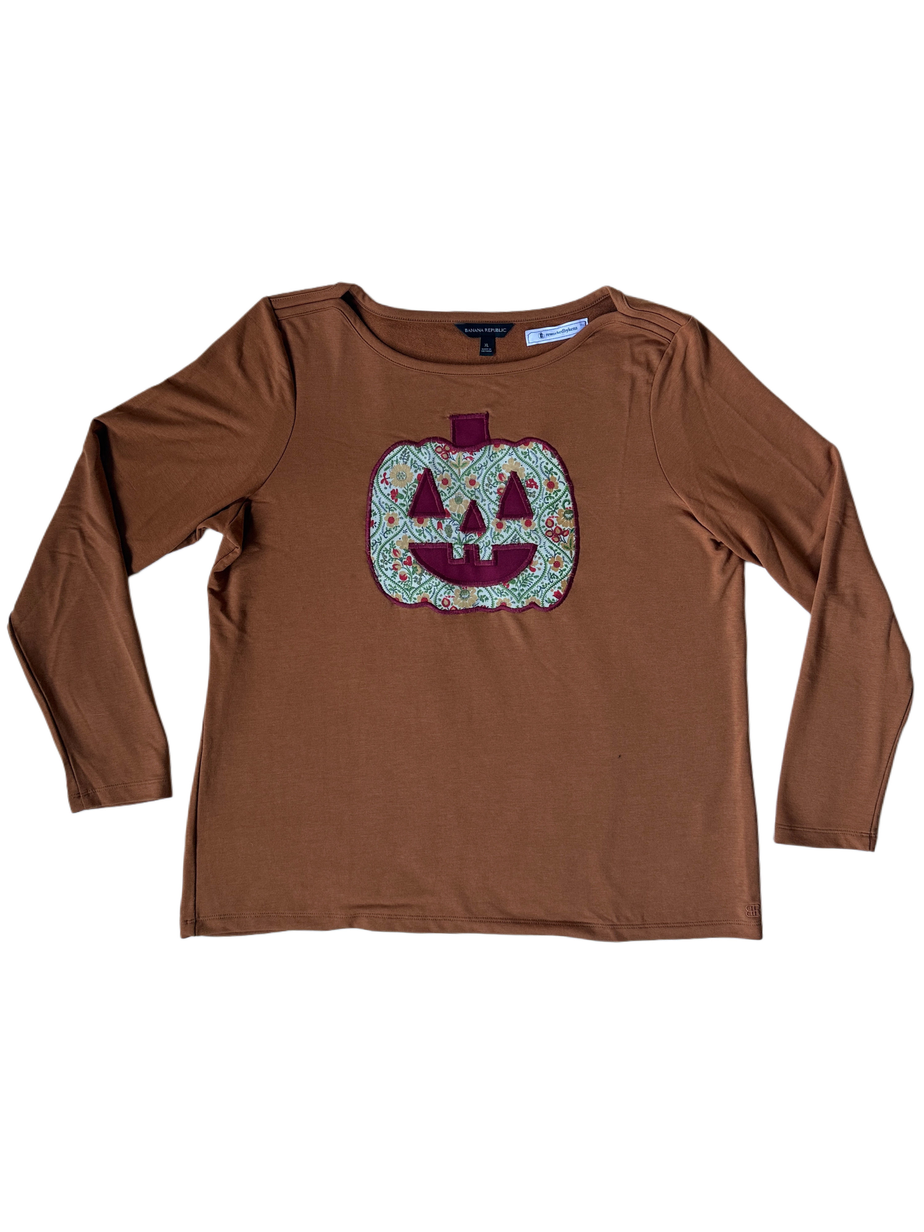 Floral Pumpkin Longsleeve - Women’s XL