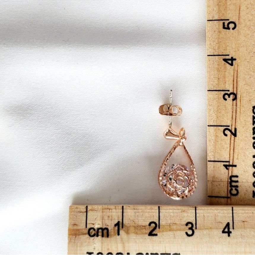 Thumbnail: CRYSTAL TEARDROP EARRINGS