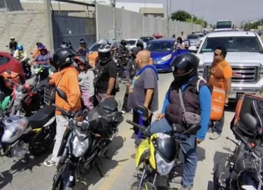 Motociclistas bloquean calles en protesta por agresiones de conductores